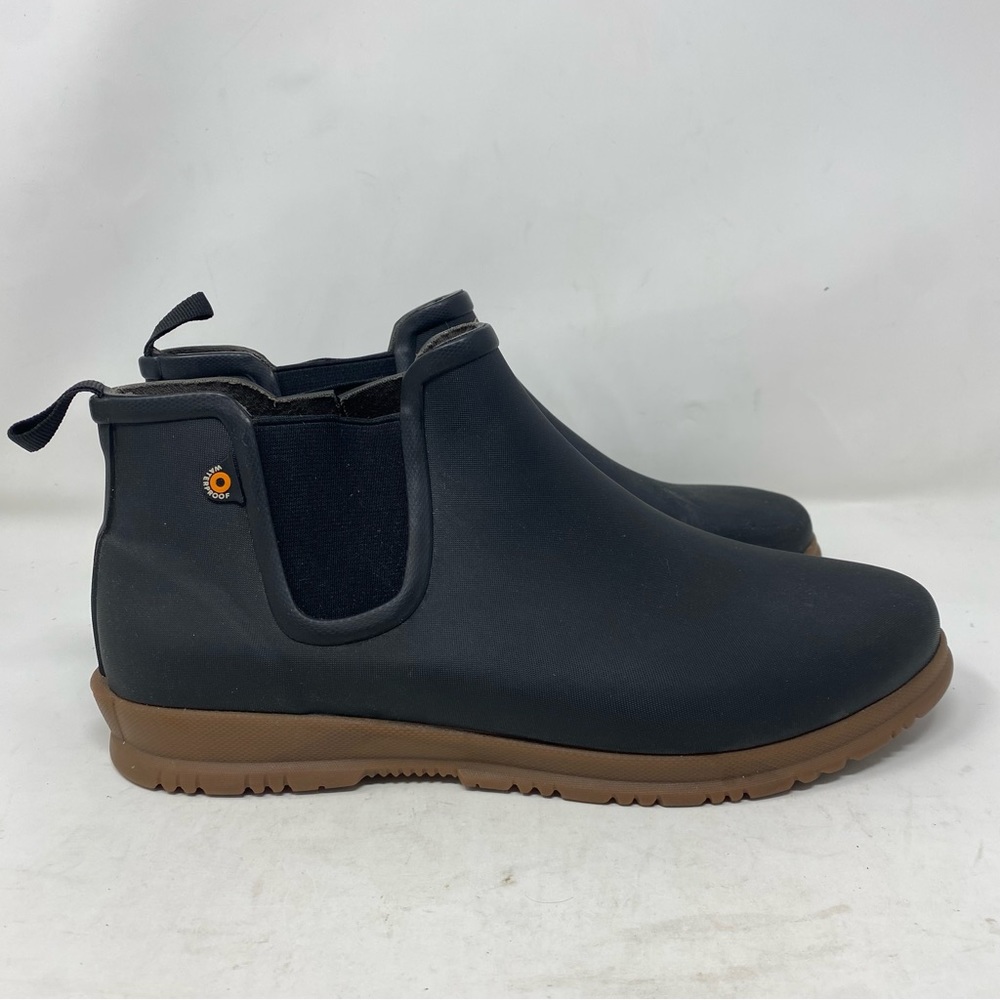 Bogs Black Ankle Boots with Brown Sole